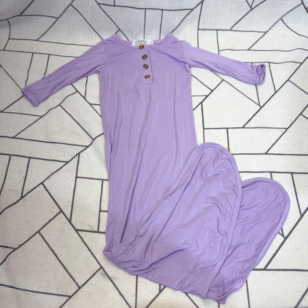Presley Couture Knotted Baby‎ Gown 3/6M Purple Henley Long Sleeve Sleeper